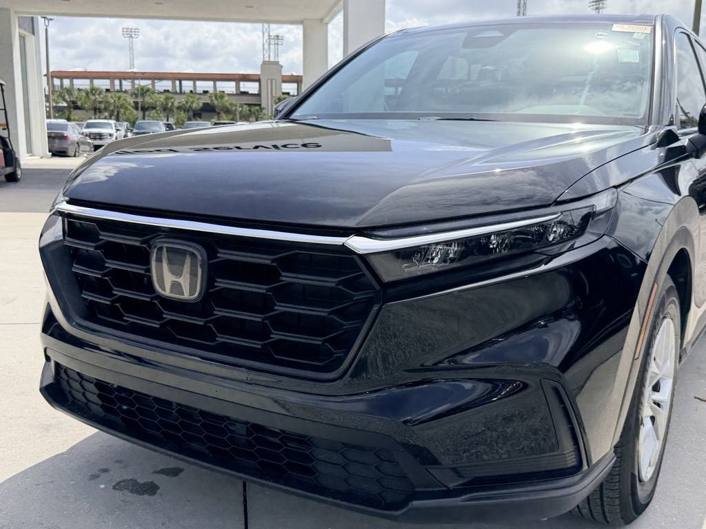 Used 2023 Honda CR-V LX image 10