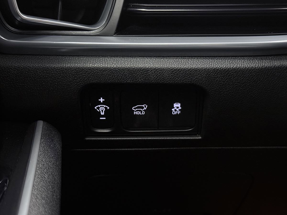 Used 2025 Kia Sorento SX image 52