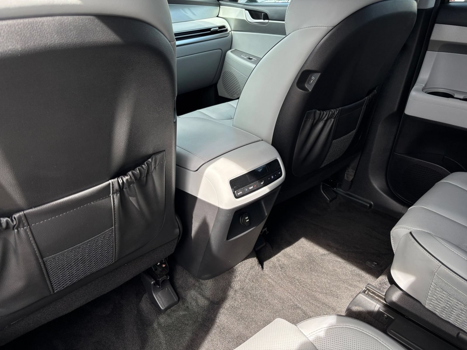 Used 2025 Hyundai Palisade SEL FWD image 22