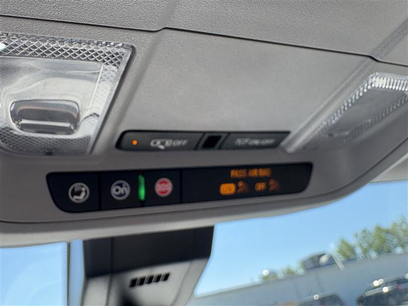 Used 2024 Chevrolet Equinox LT image 12