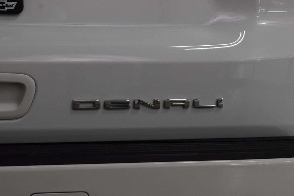 Used 2024 GMC Yukon XL Denali AWD/4WD image 24