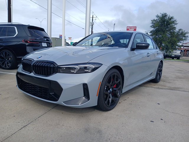 New 2026 BMW 330i Sedan w/ M Sport Package RWD image 3