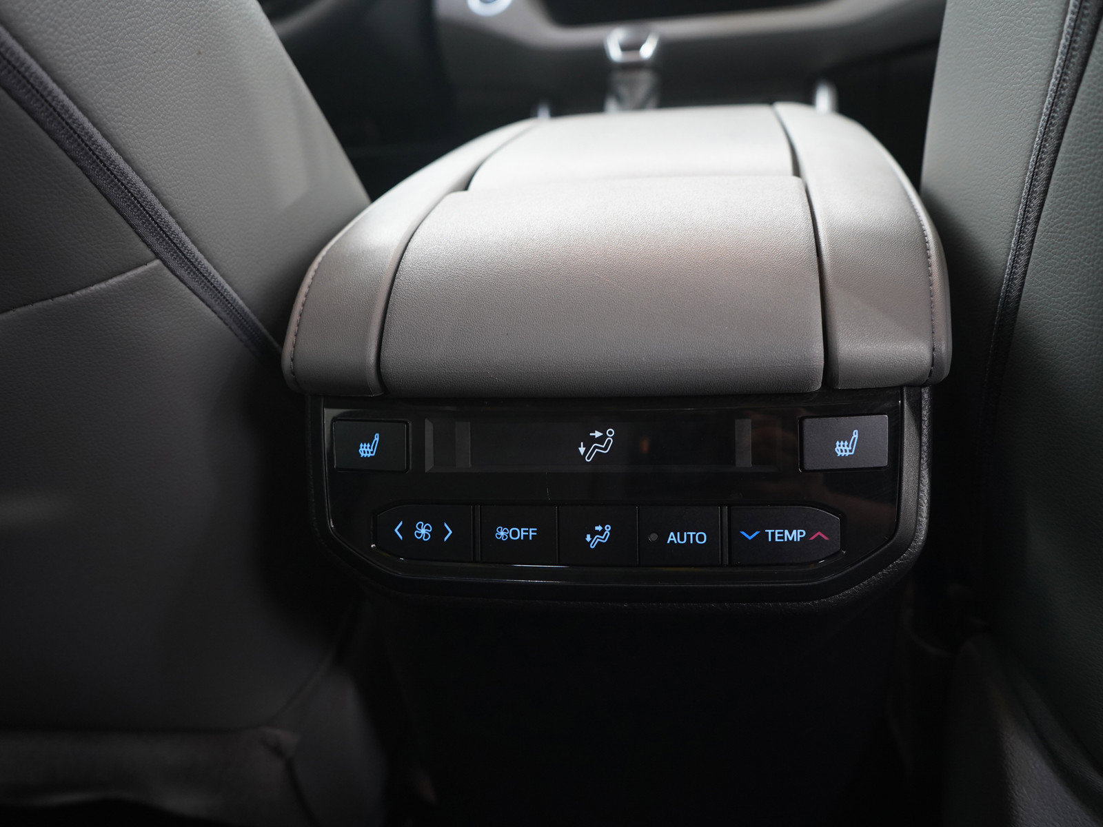 Used 2021 Toyota Highlander Platinum AWD/4WD image 14