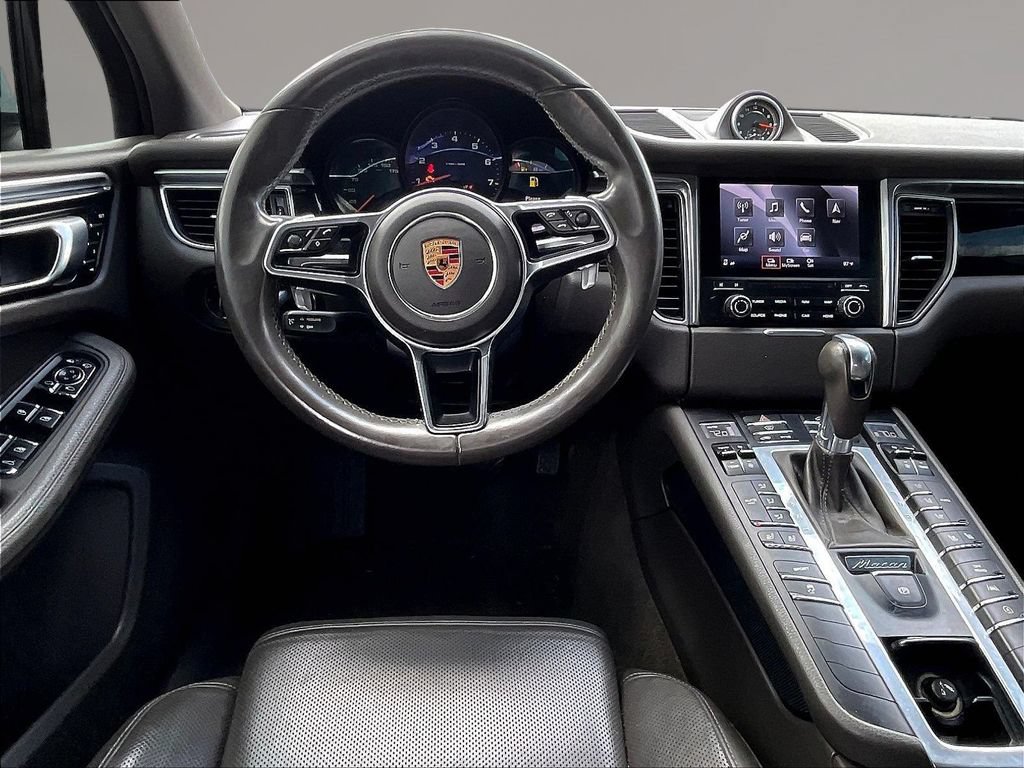 Used 2018 Porsche Macan AWD/4WD image 8