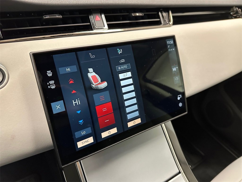 Used 2025 Land Rover Range Rover Evoque S image 20