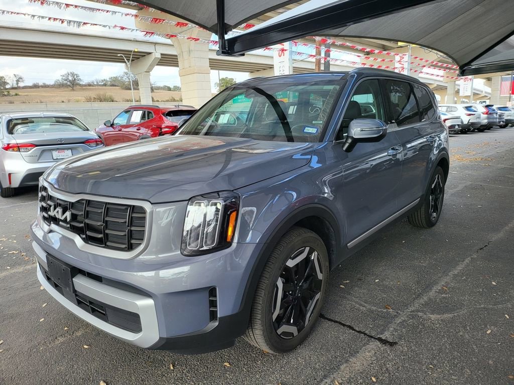Used 2025 Kia Telluride S