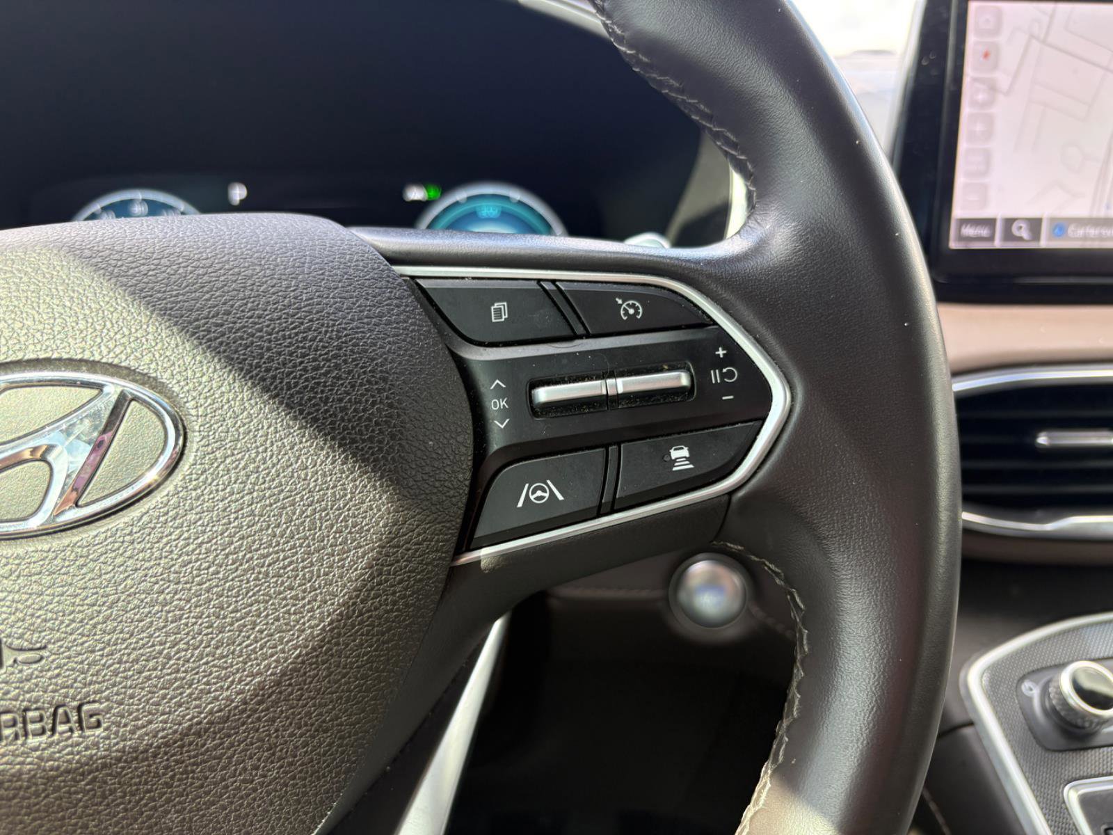 Used 2022 Hyundai Santa Fe SEL Premium w/ Cargo Package image 45