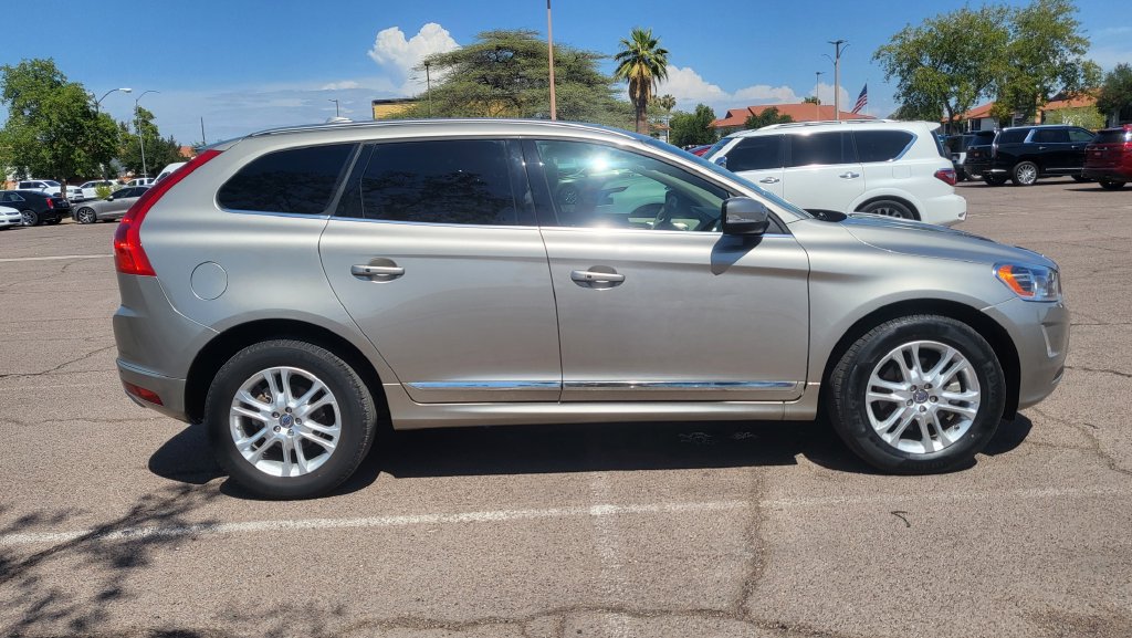 Used 2015 Volvo XC60 T5 Premier w/ Protection Package FWD image 11