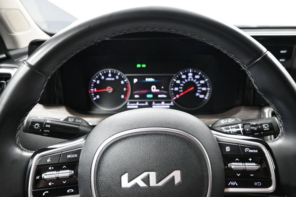 Certified 2022 Kia Sorento S AWD/4WD image 15