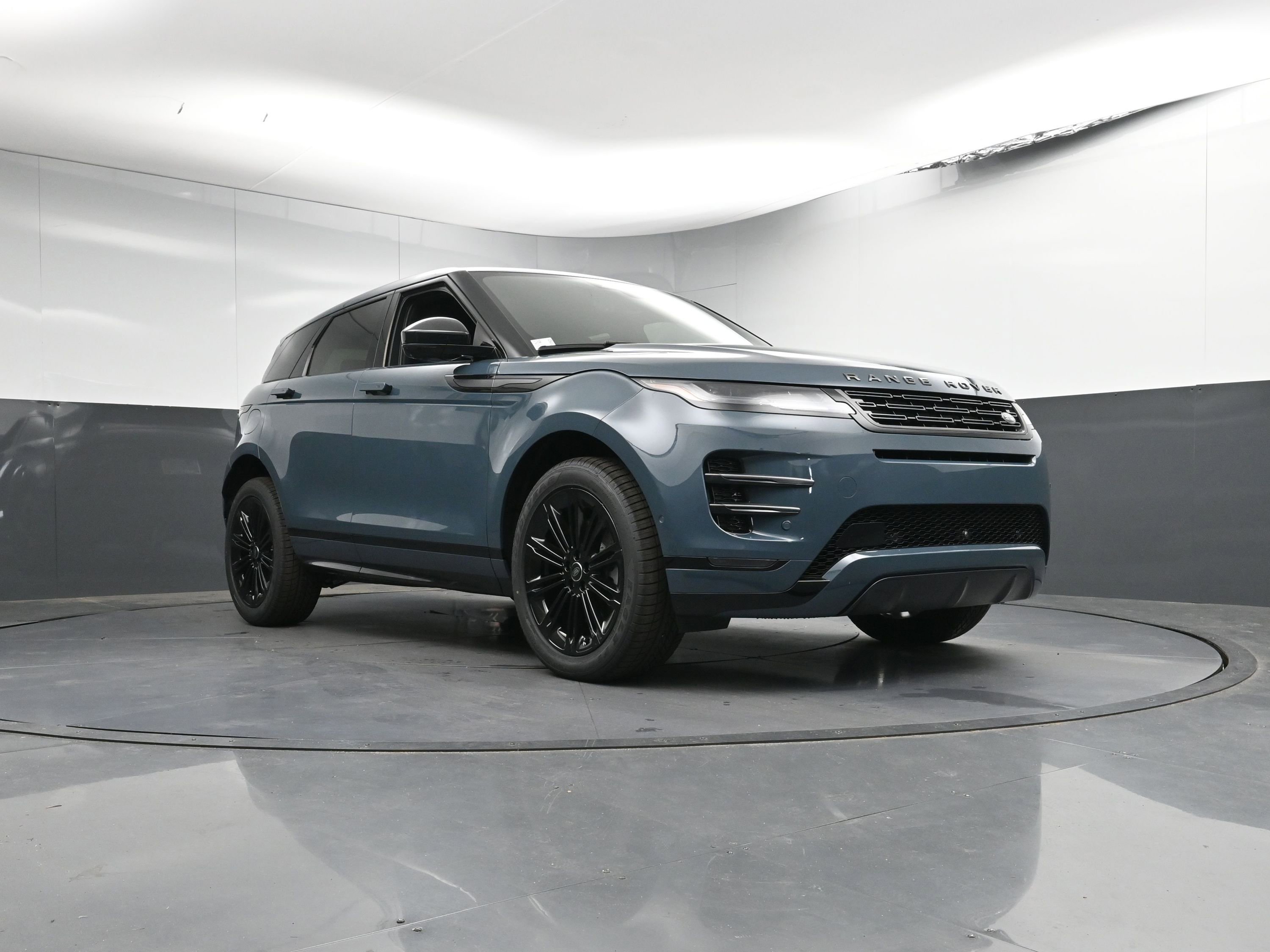 New 2026 Land Rover Range Rover Evoque Dynamic SE image 27