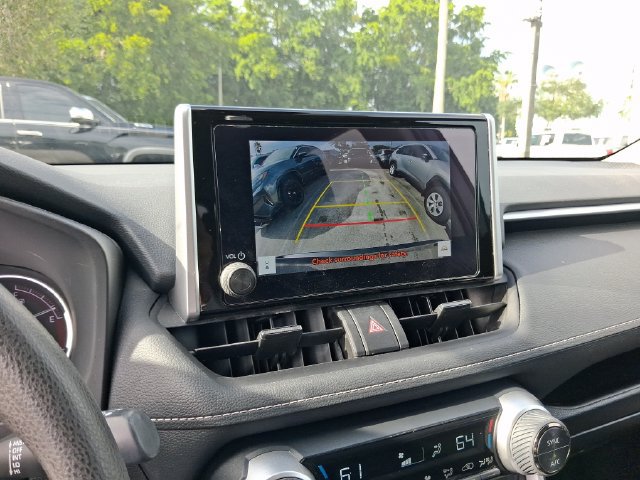Used 2024 Toyota RAV4 XLE FWD image 19