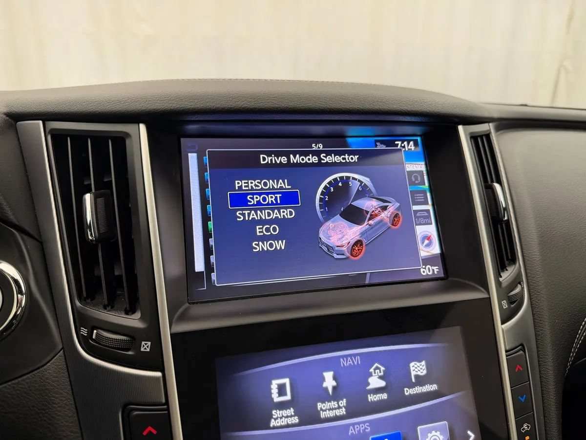 Used 2018 INFINITI Q60 3.0t Luxe w/ Sensory Package 3.0T Luxe AWD/4WD image 15