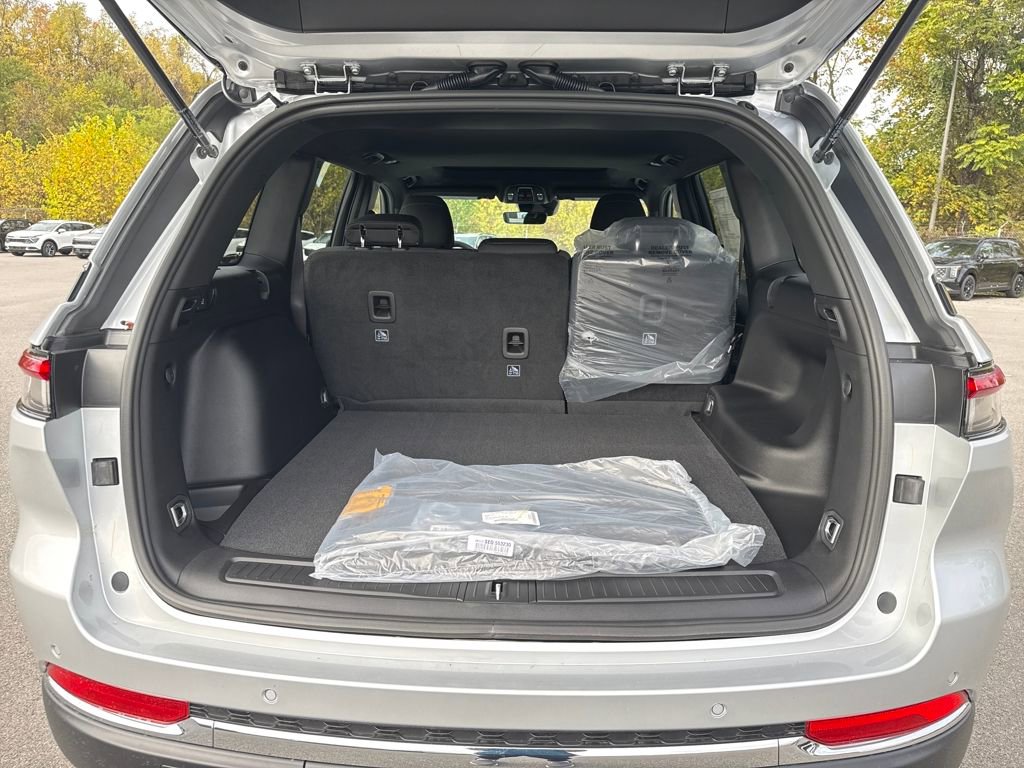 New 2025 Jeep Grand Cherokee Laredo X w/ Trailer Tow Package image 23