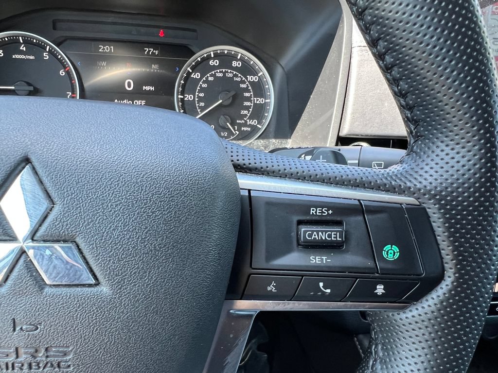 Used 2024 Mitsubishi Outlander SE FWD image 30
