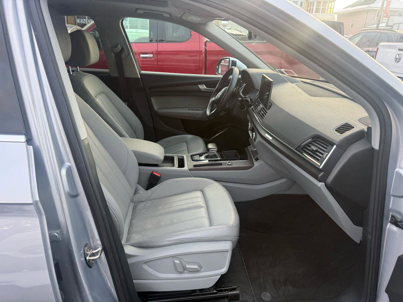 Used 2021 Audi Q5 2.0T Premium w/ Convenience Package image 22