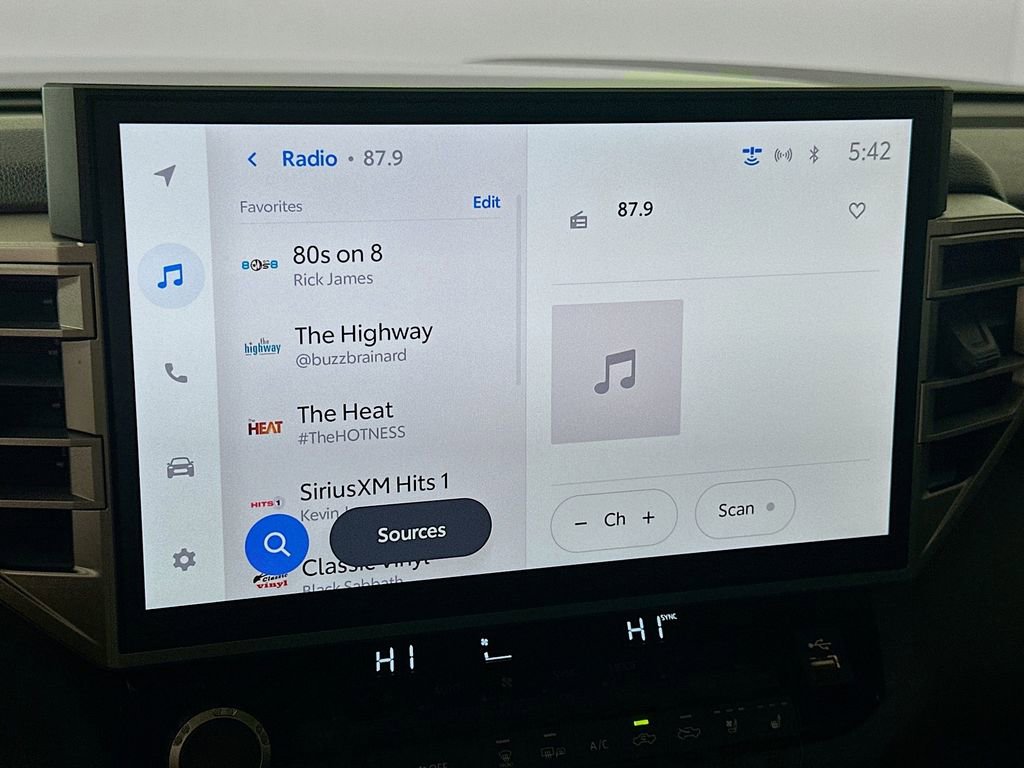 Certified 2025 Toyota Tundra Limited image 15