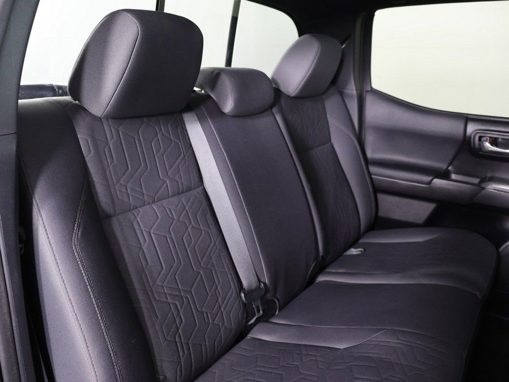 Used 2019 Toyota Tacoma TRD Off-Road image 27