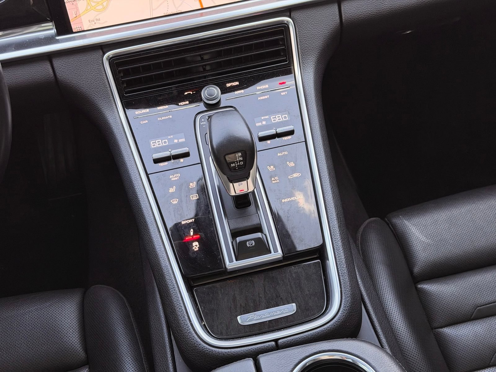Used 2018 Porsche Panamera w/ Premium Package Plus RWD image 29