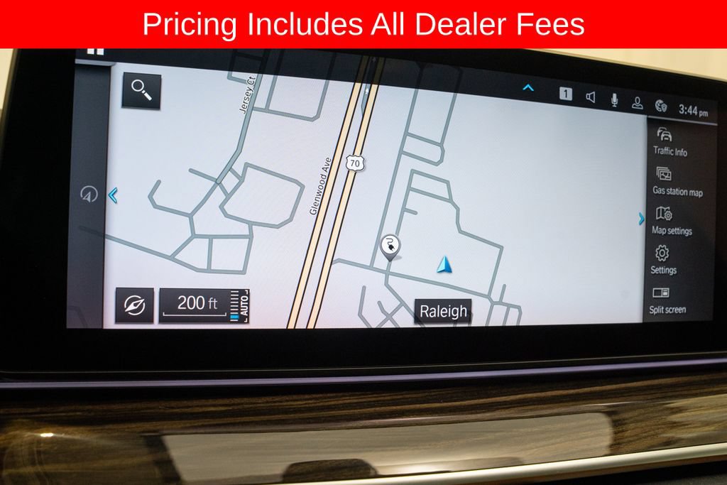 Used 2021 BMW 530e xDrive w/ Premium Package AWD/4WD image 15