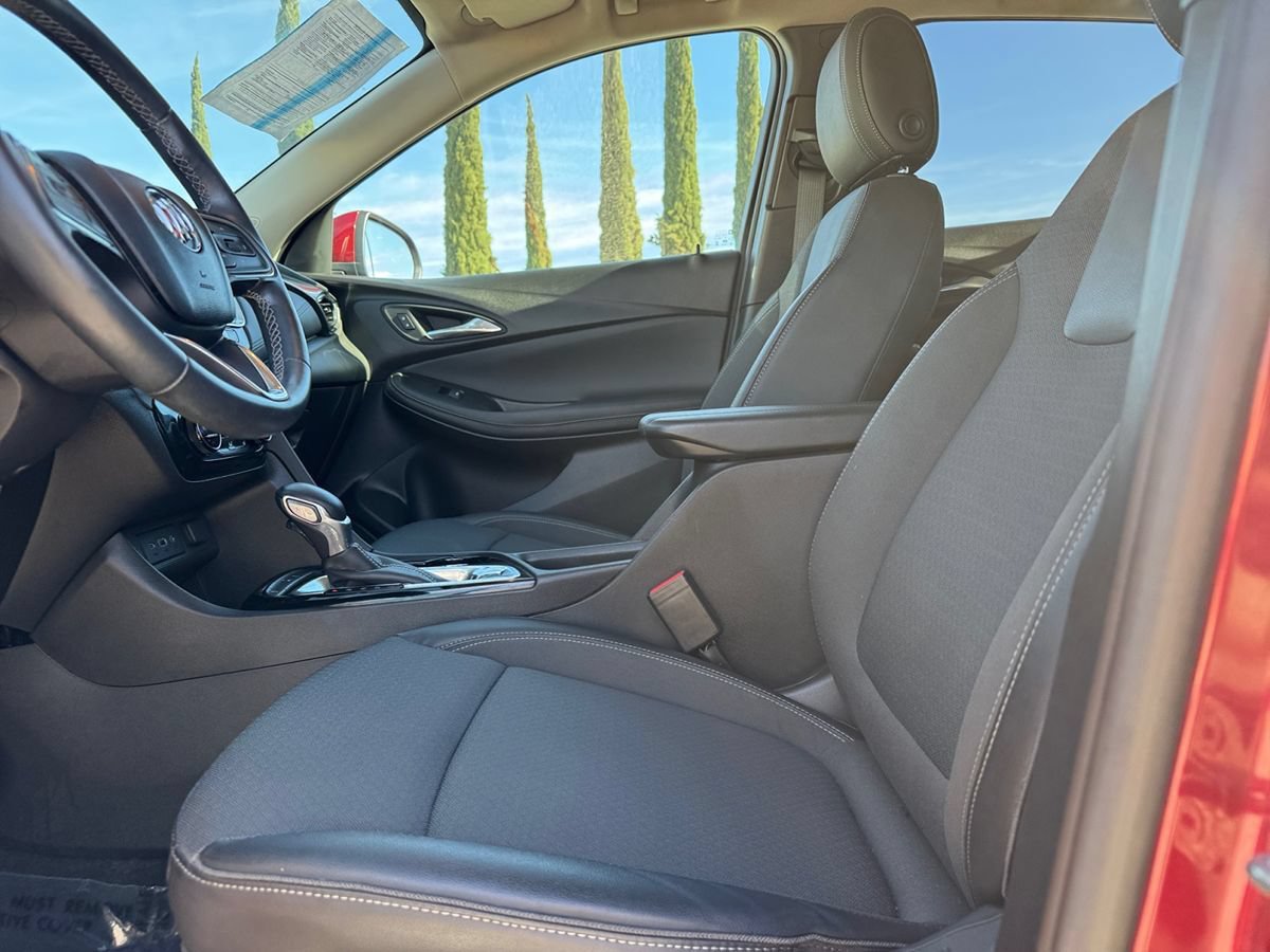 Used 2023 Buick Encore GX Select w/ Sport Touring Package FWD image 15