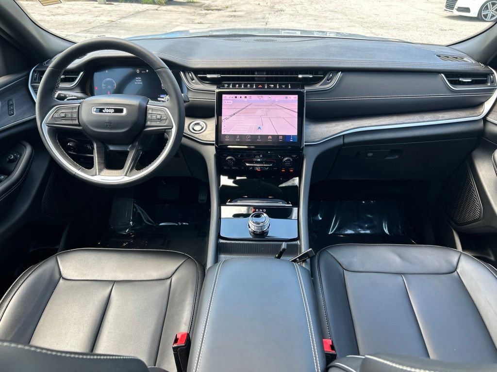 Certified 2024 Jeep Grand Cherokee Limited RWD image 33