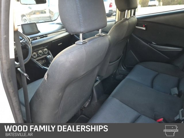 Used 2019 Toyota Yaris L image 19