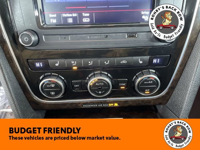 Used 2015 Volkswagen Passat TDI SEL Premium image 22