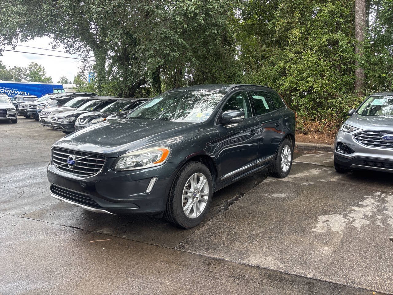Used 2015 Volvo XC60 T5 AWD/4WD image 2