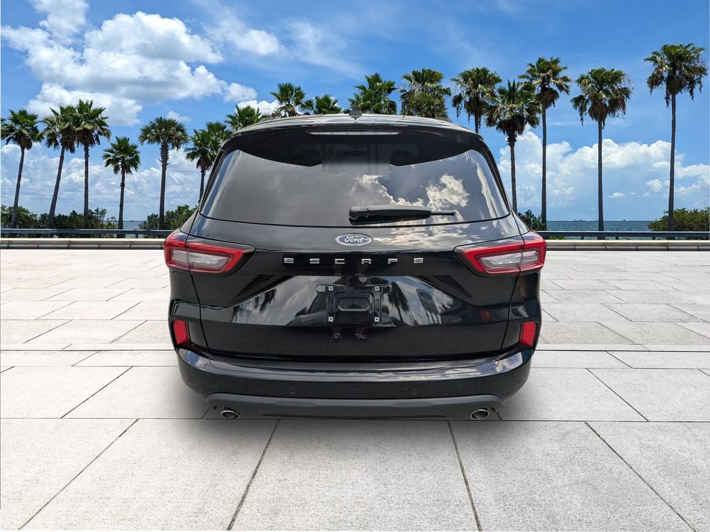 Certified 2024 Ford Escape ST-Line w/ Tech Pack #1 FWD image 7