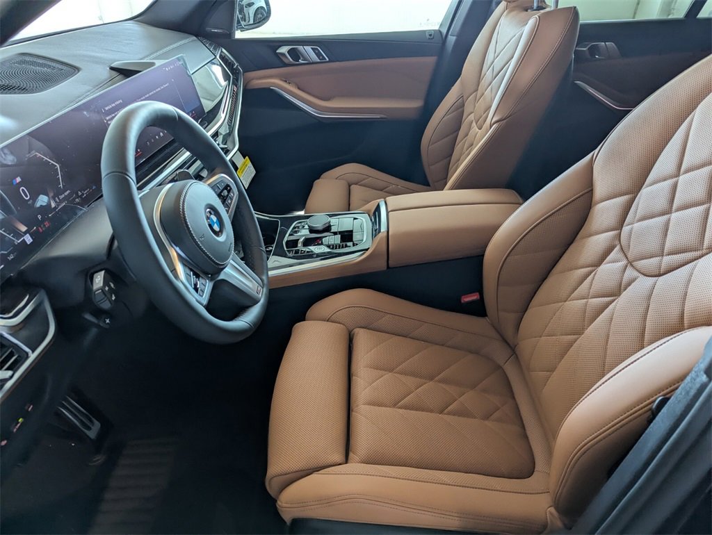 New 2025 BMW i7 M70 image 8