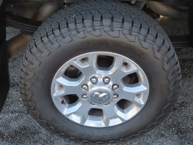 Used 2021 RAM 3500 Laramie image 15