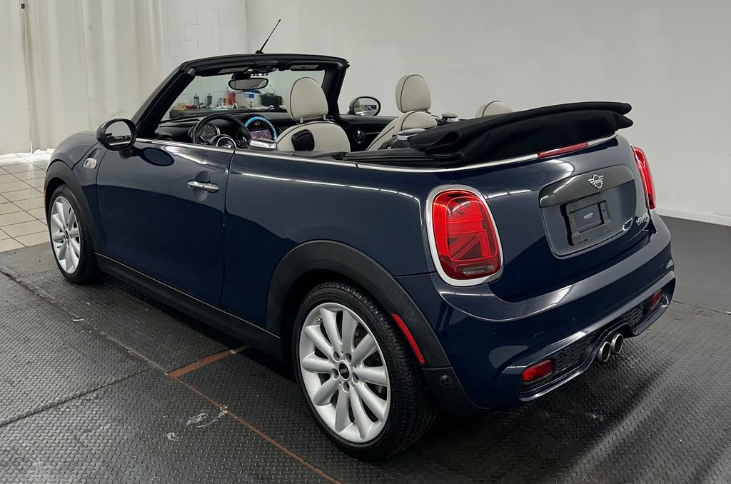 Used 2019 MINI Cooper S image 37