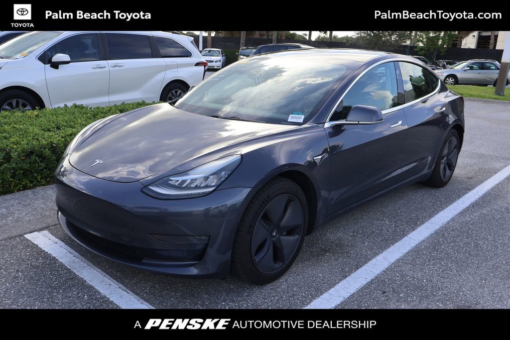 Used 2019 Tesla Model 3 Standard Range RWD image 1