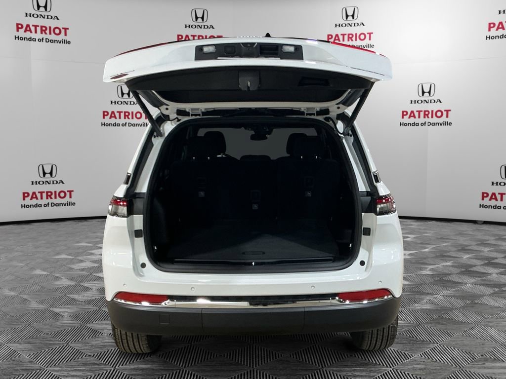 Used 2024 Jeep Grand Cherokee Laredo X w/ Luxury Tech Group I image 18