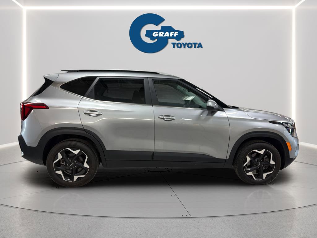 Used 2024 Kia Seltos EX AWD/4WD image 9