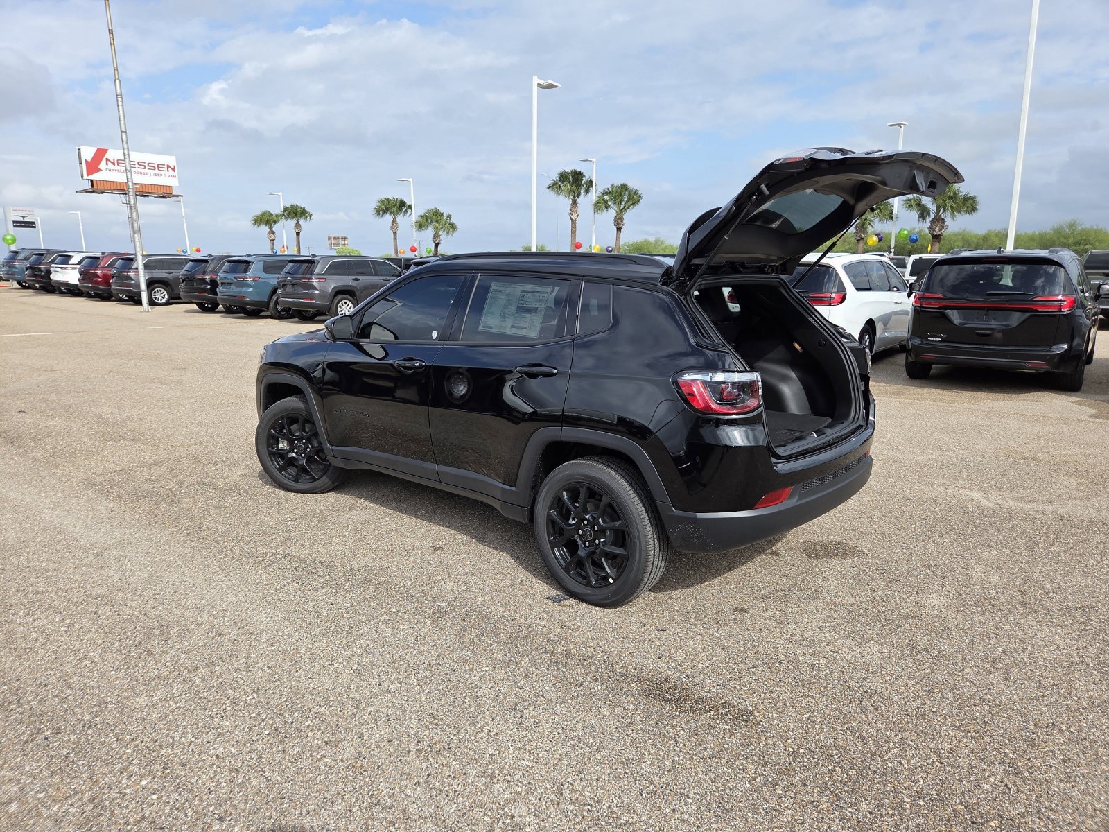 New 2026 Jeep Compass Latitude AWD/4WD image 24
