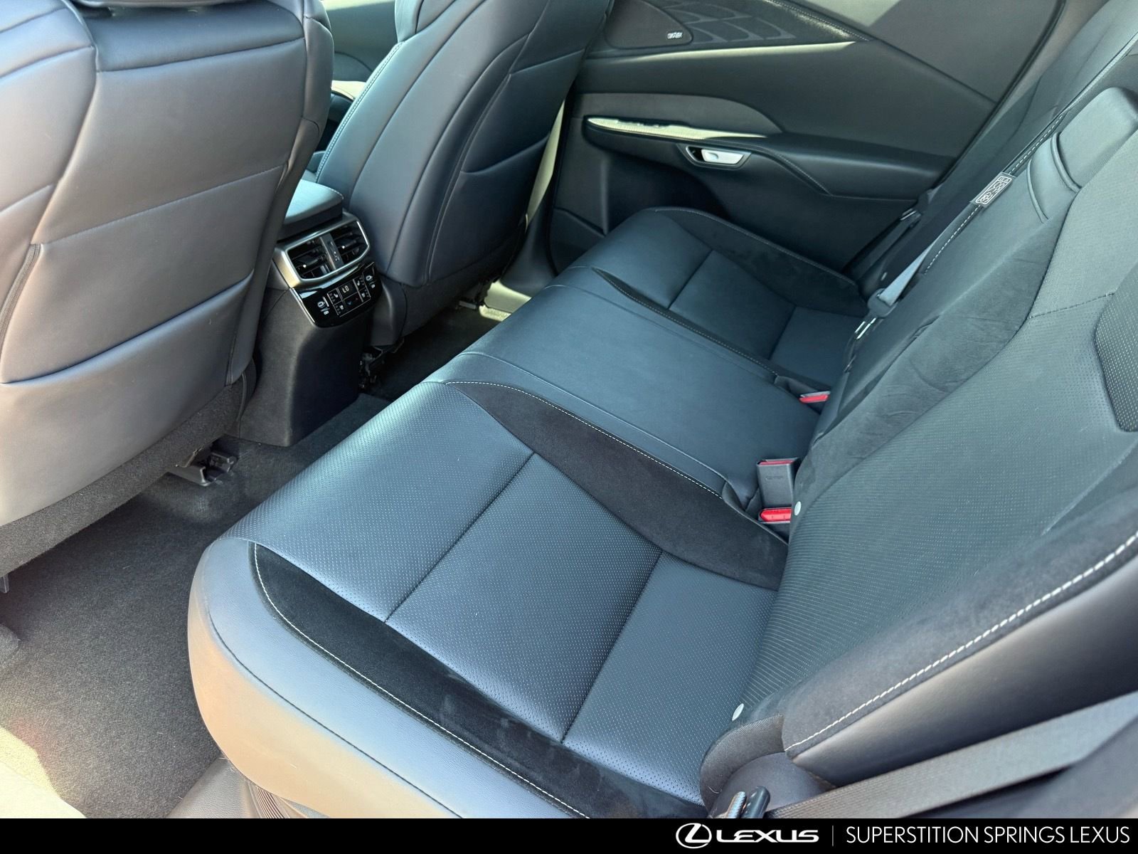 Certified 2024 Lexus RX 500h F Sport image 27