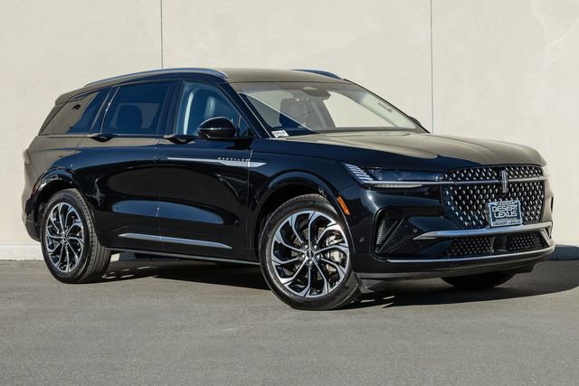 Used 2024 Lincoln Nautilus Reserve AWD/4WD image 15