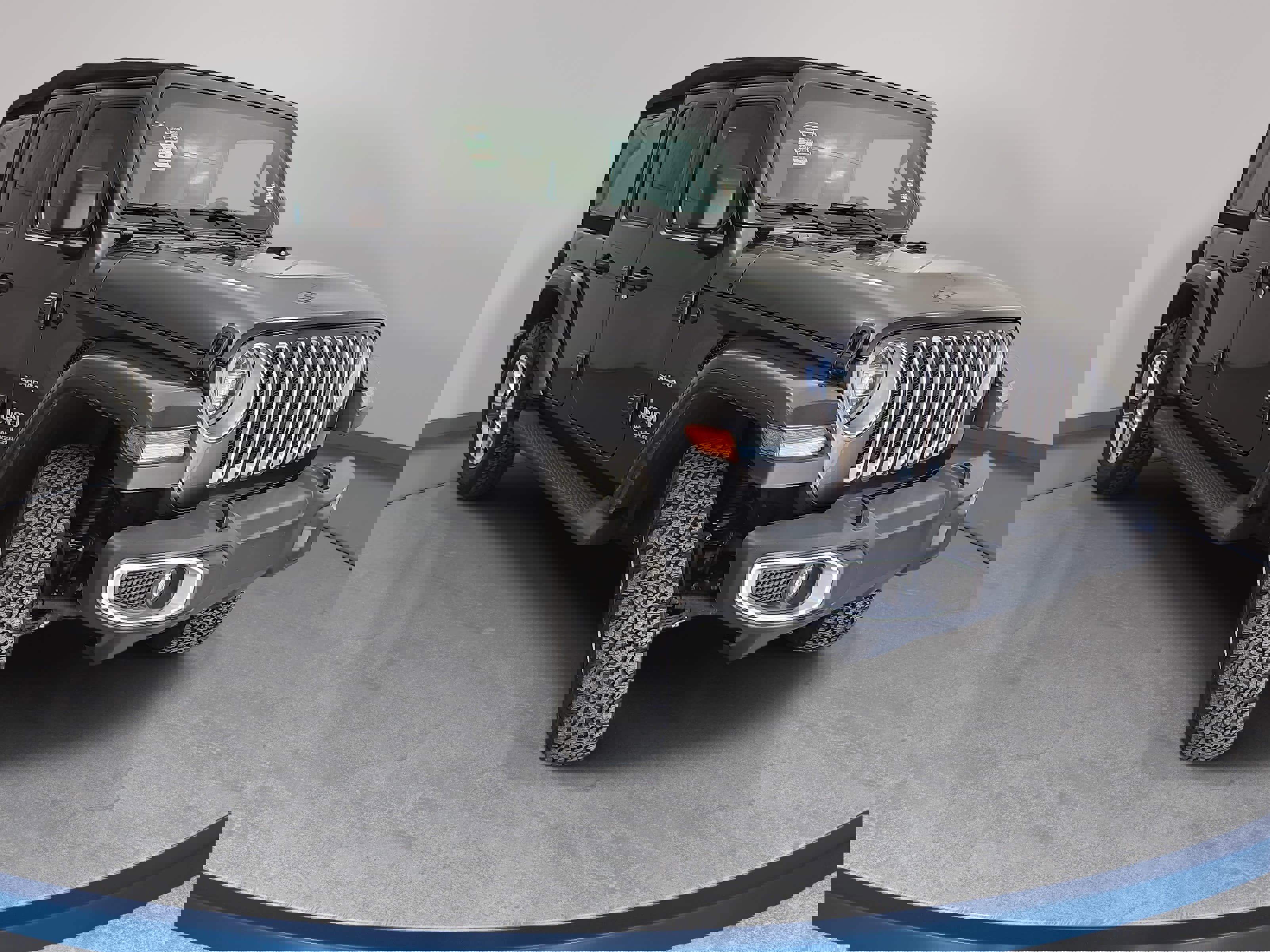 Used 2021 Jeep Wrangler Unlimited Sahara image 3