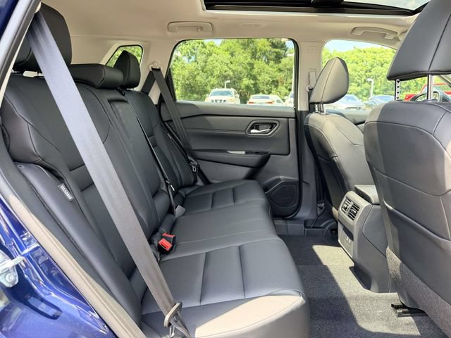 New 2026 Nissan Rogue Dark Armor FWD image 11