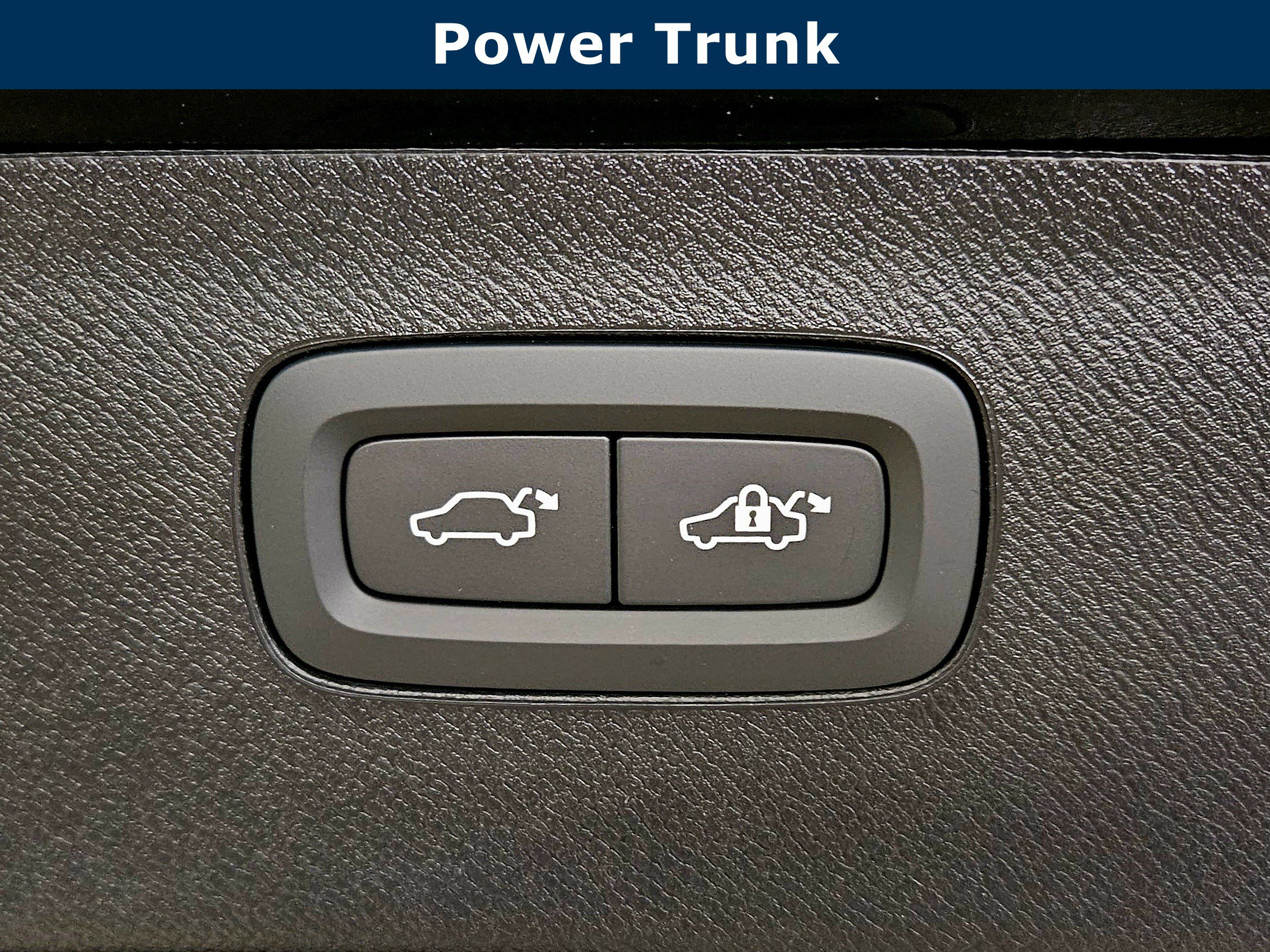 New 2026 Volvo XC90 B6 Plus w/ Protection Package Premier image 37