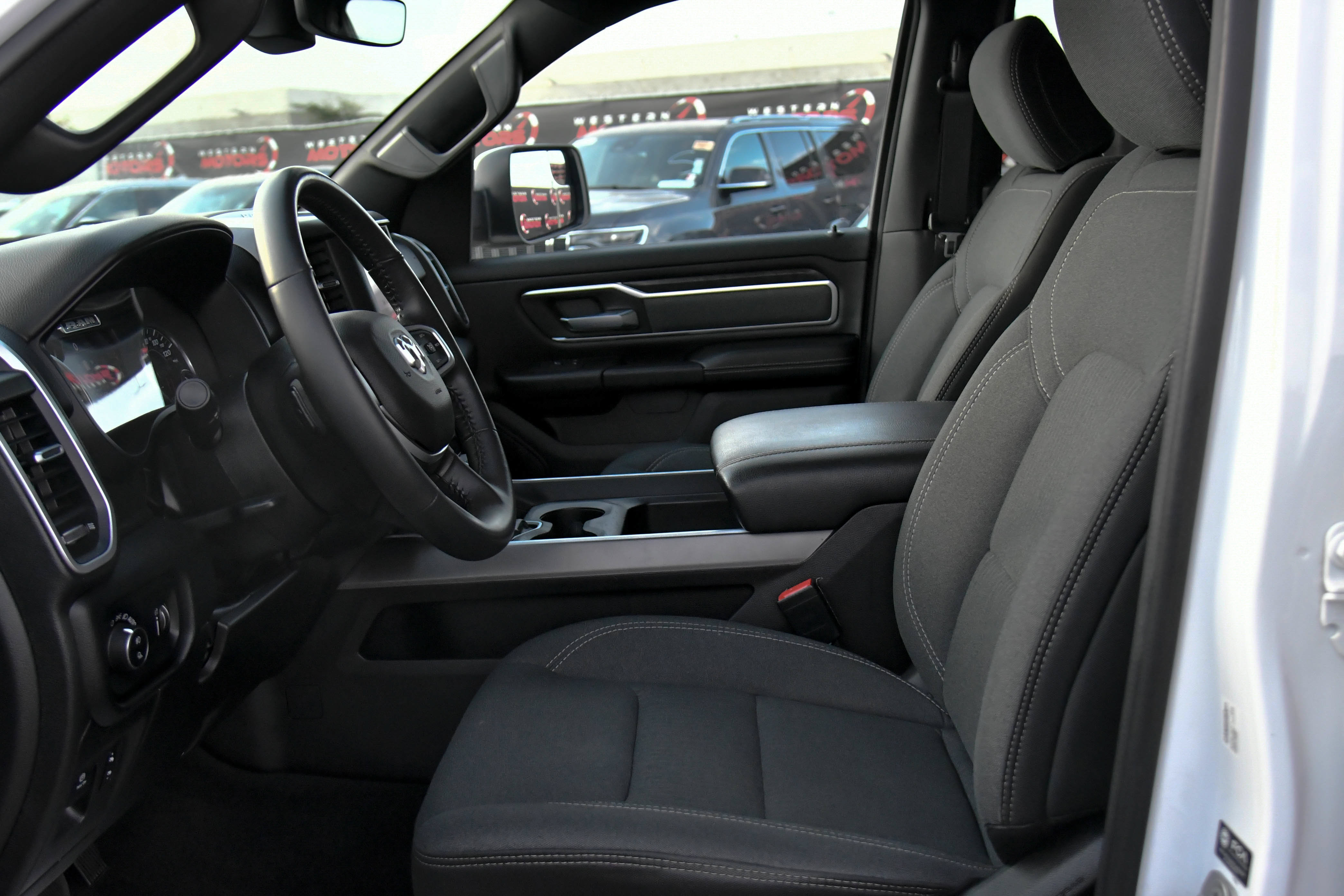 Used 2022 RAM 1500 Big Horn AWD/4WD image 19