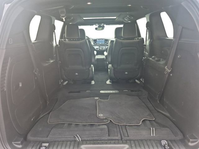 Used 2024 Chrysler Pacifica Premium FWD image 19