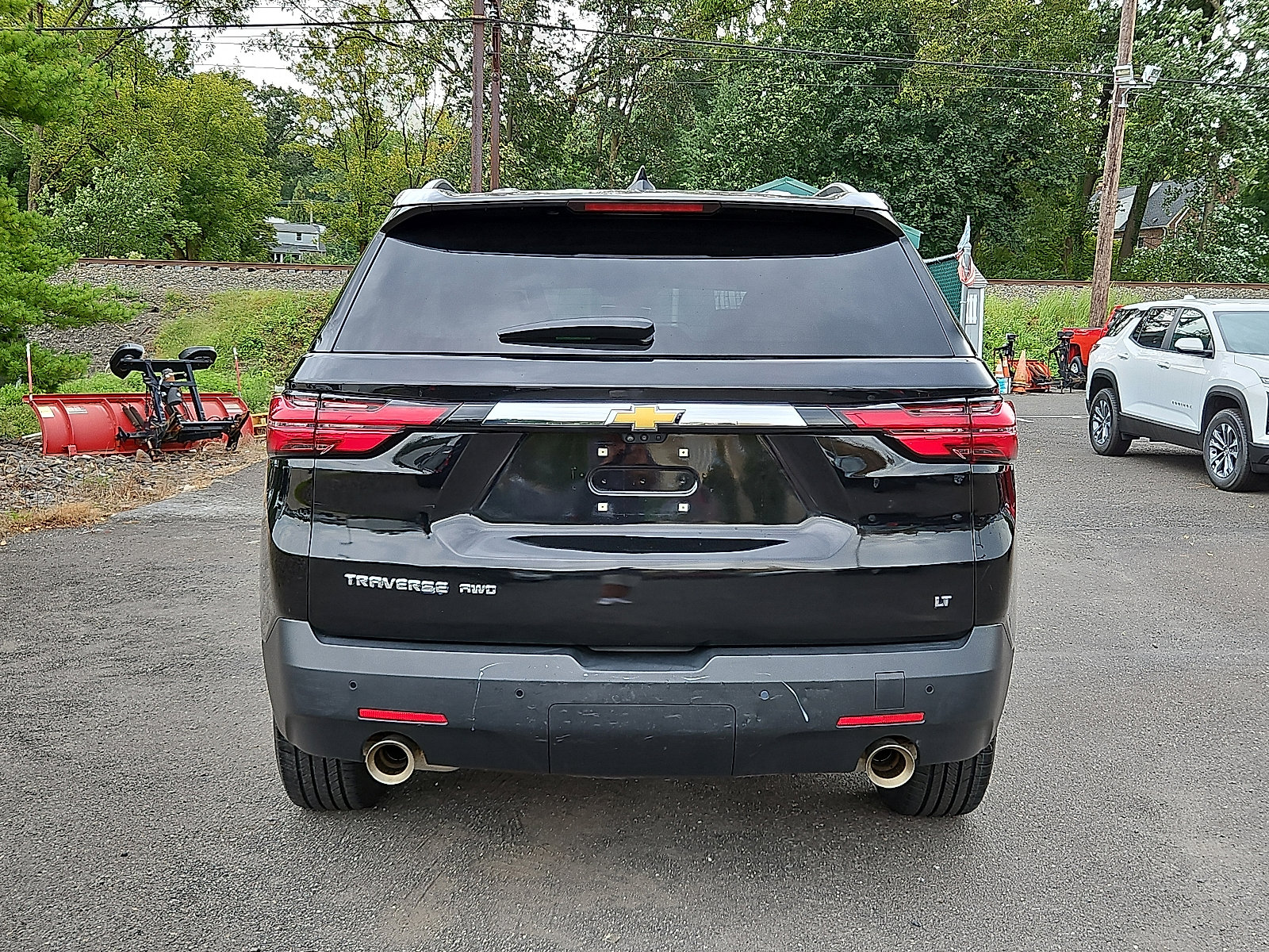 Certified 2023 Chevrolet Traverse LT w/ Rear Camera Mirror Package image 5