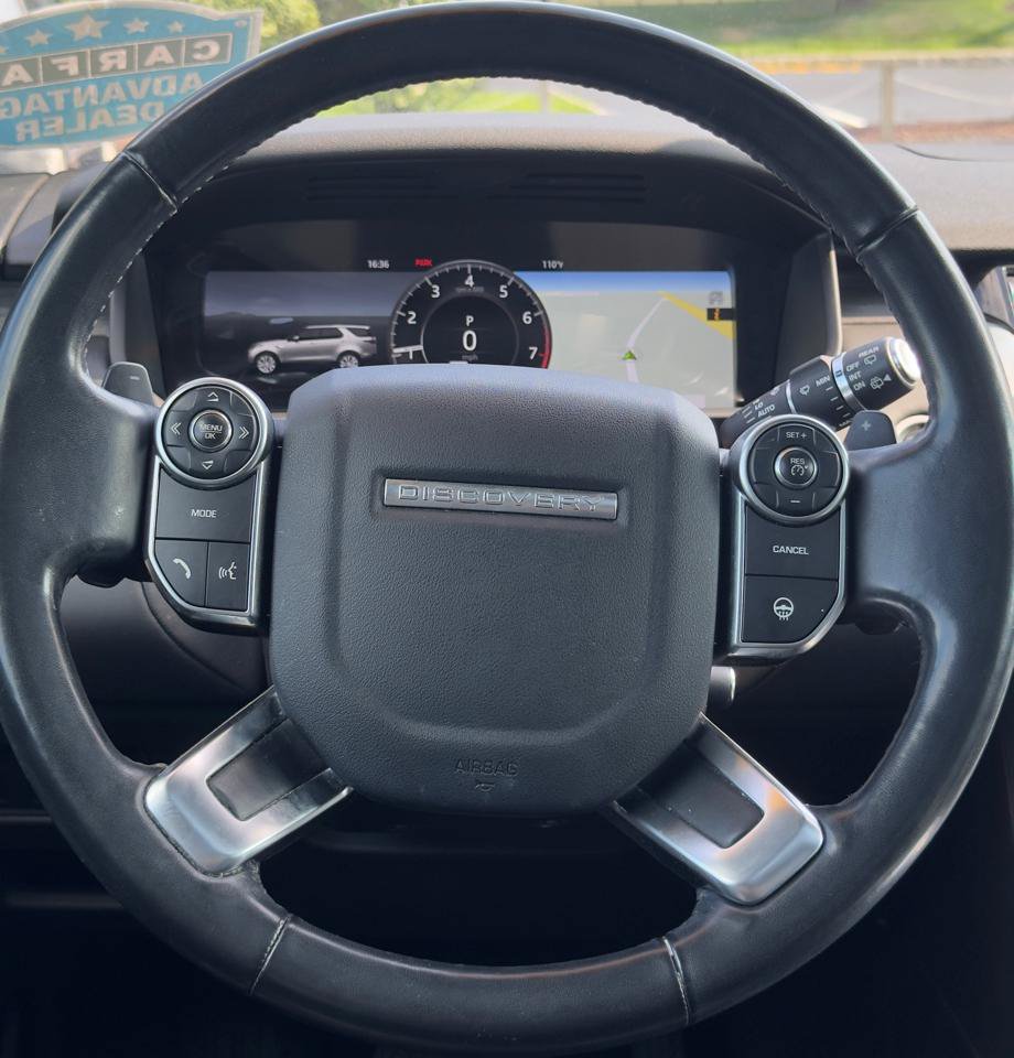 Used 2018 Land Rover Discovery HSE Luxury AWD/4WD image 11