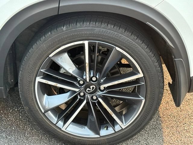 Used 2024 INFINITI QX50 Sport AWD/4WD image 6