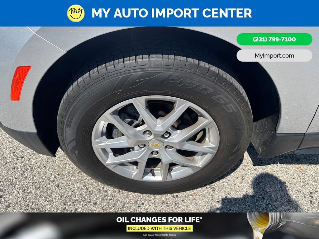 Used 2022 Chevrolet Equinox LT w/ Driver Convenience Package AWD/4WD image 9