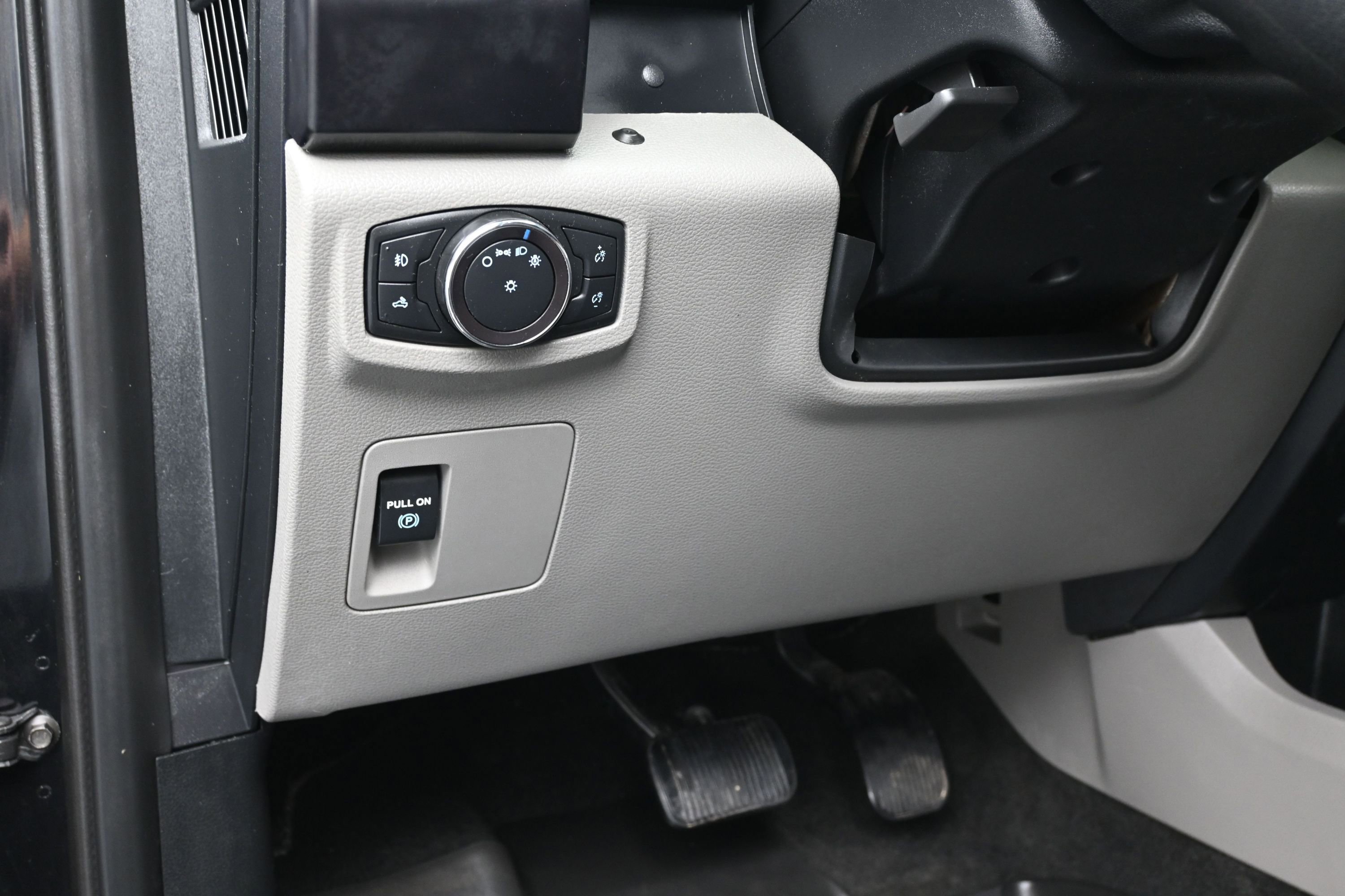 Used 2019 Ford F150 XL w/ Equipment Group 101A Mid AWD/4WD image 22