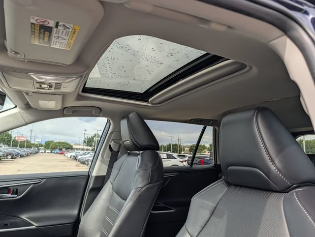 Used 2022 Toyota RAV4 Limited AWD/4WD image 27