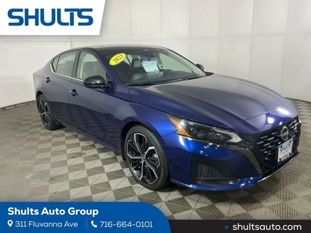 Used 2023 Nissan Altima 2.5 SR w/ SR Premium Package